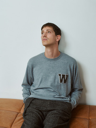 【White Mountaineering×JOHN SMEDLEY】クルーネック長袖ニットプルオーバー｜A4543 WM-R | 24G SWEATER SERIES